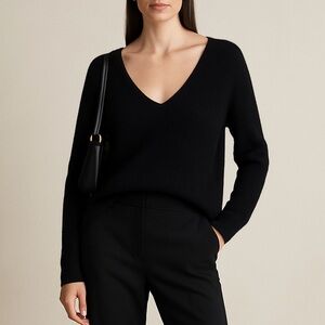 Joseph Cashmere V Neck Soft Pullover Sweater